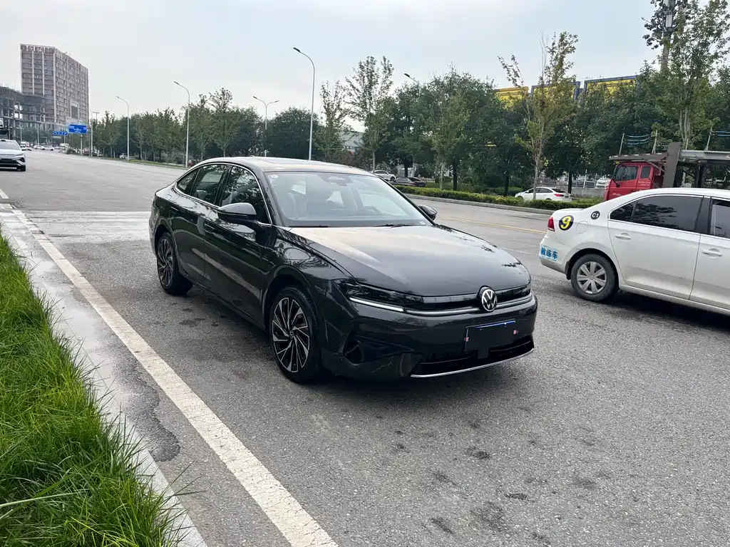 Volkswagen Sagitar 2025