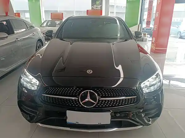 Mercedes-Benz E-Class 2023