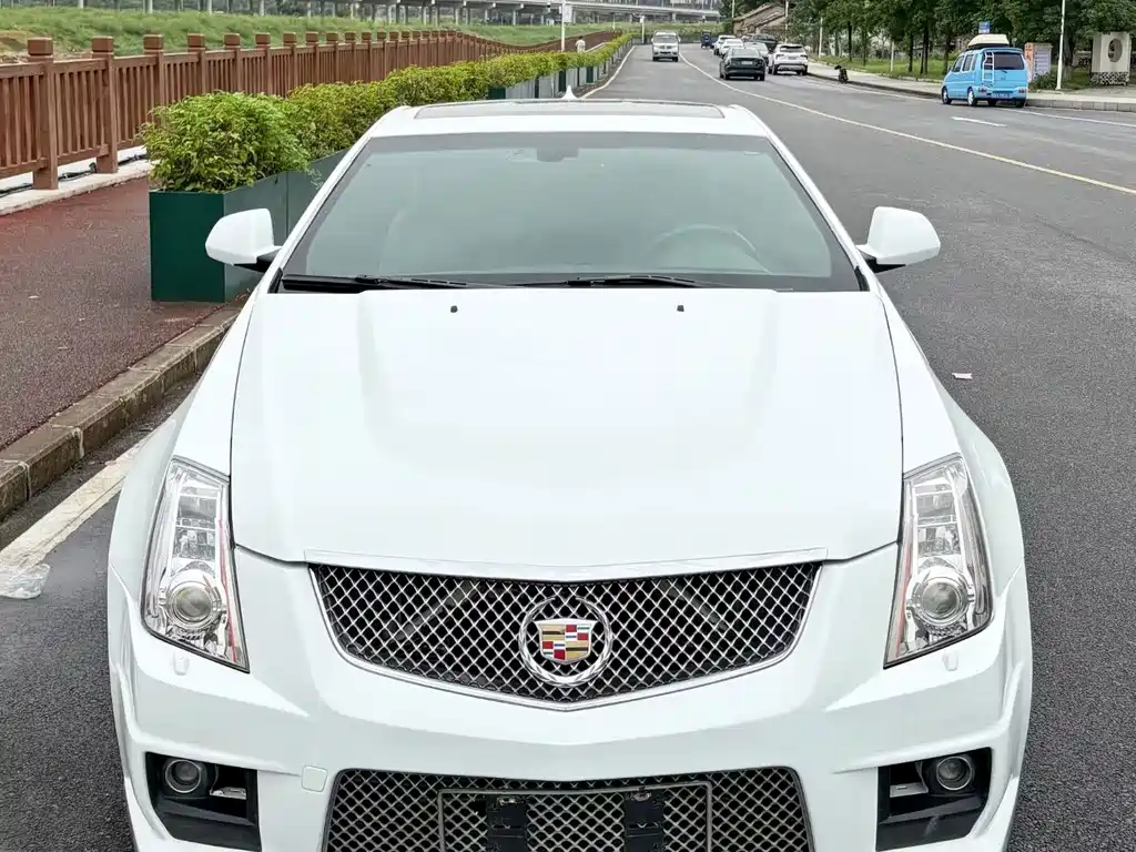 Cadillac CTS 2013 — фото 2