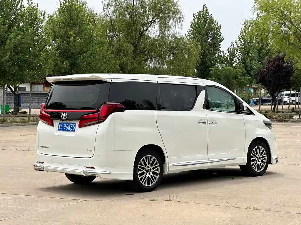 Toyota Alphard 2011 — фото 6