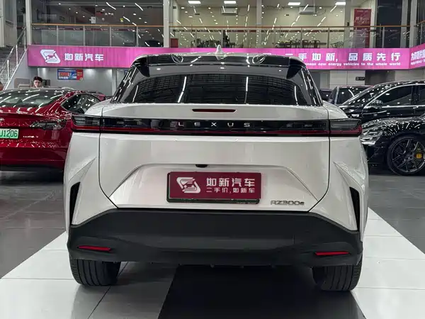 Lexus RZ 2024