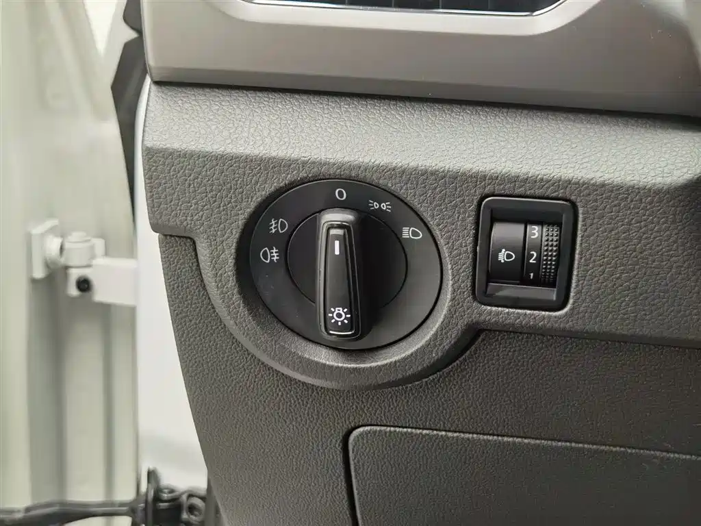Volkswagen T-Cross 2020 — фото 21