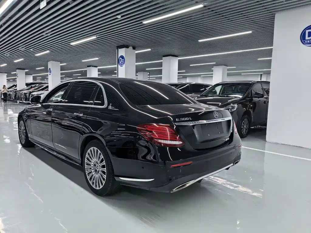 Mercedes-Benz E-Class 2020 — фото 14