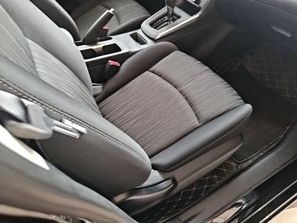Nissan Sylphy 2025 — фото 25