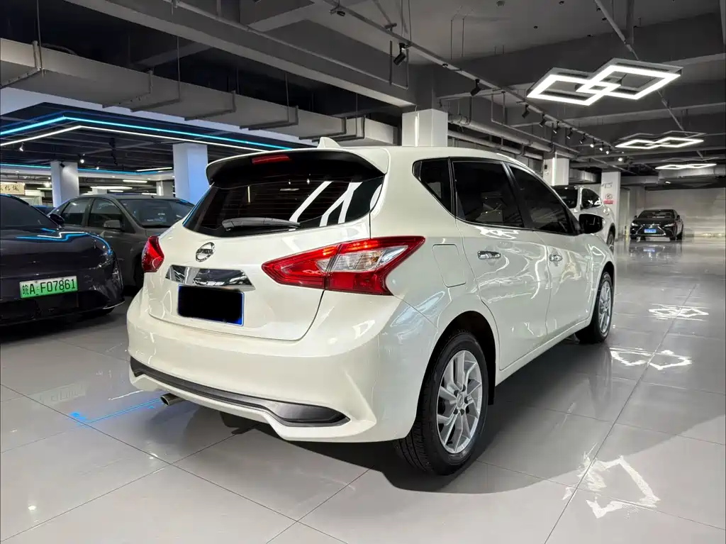 Nissan Tiida 2023