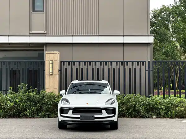 Porsche Macan 2023