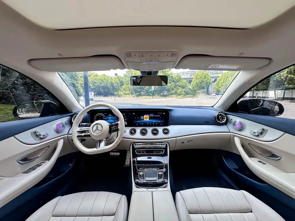 Mercedes-Benz E-Class 2023 — фото 7