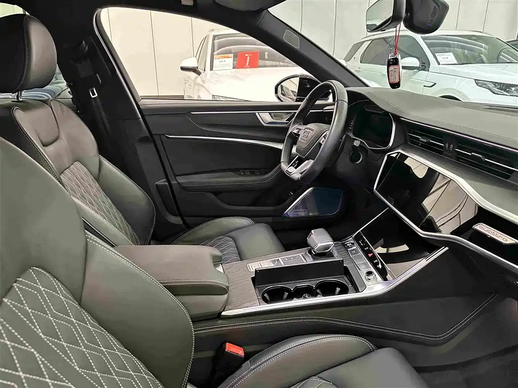 Audi A6L 2025 — фото 17