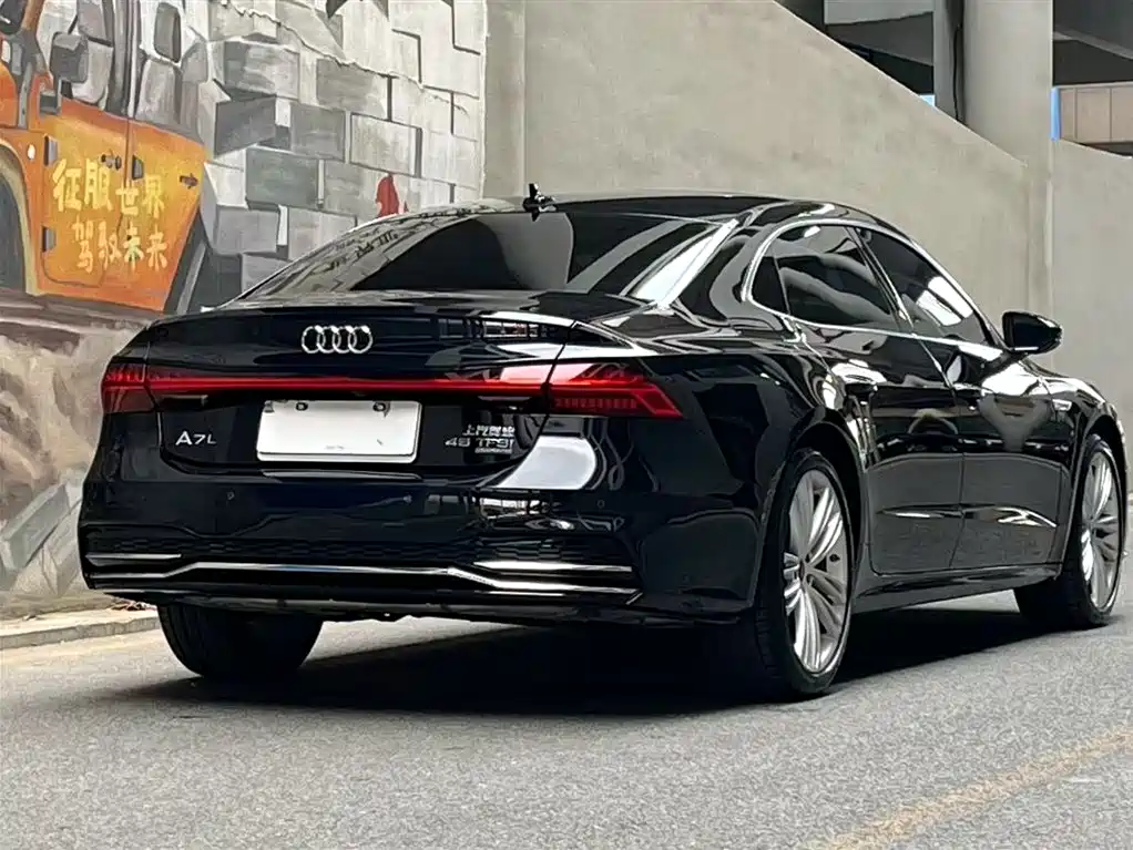 Audi A7L 2025 — фото 5