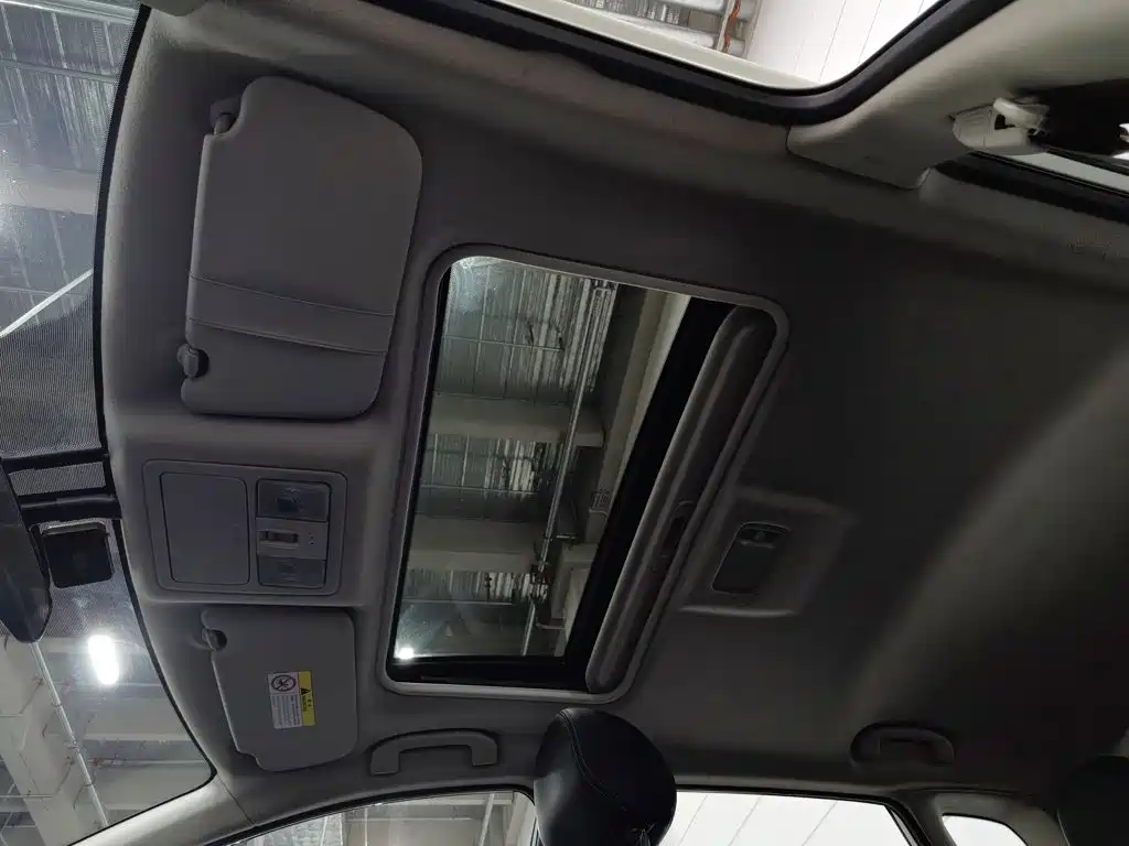 Nissan Tiida 2019 — фото 14