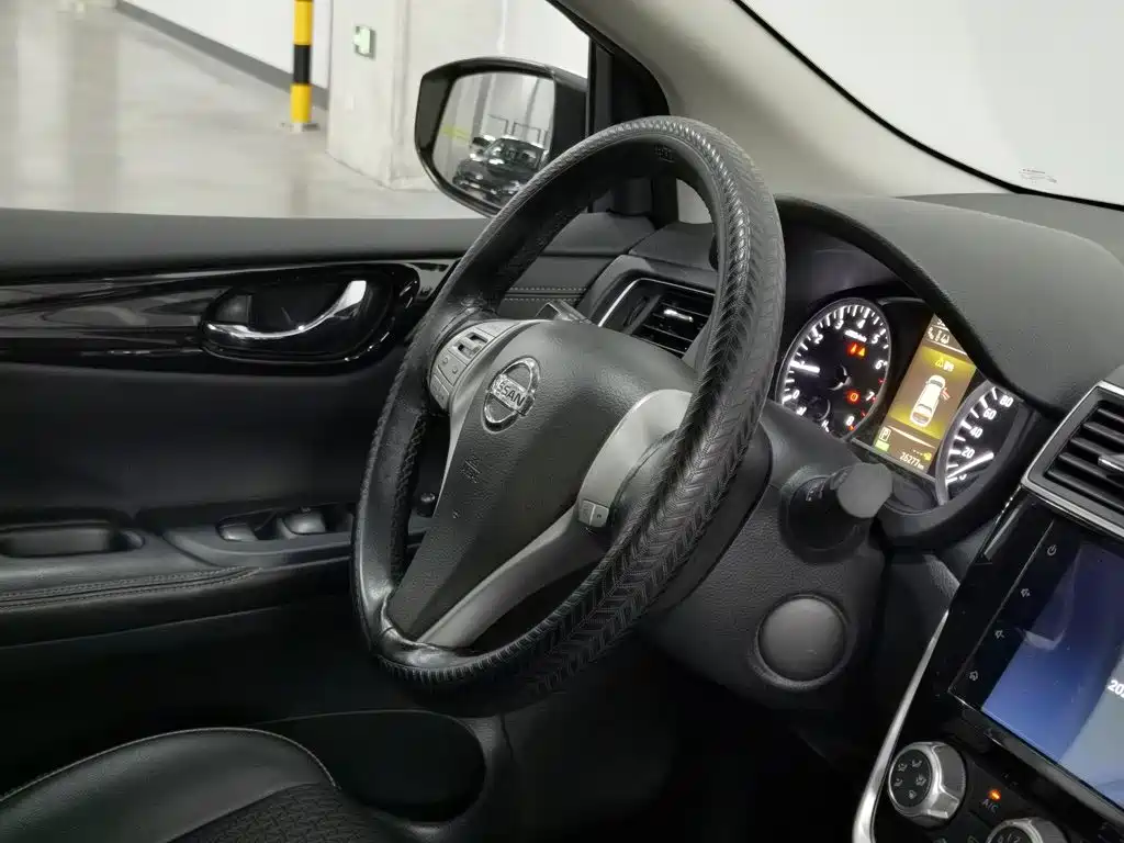 Nissan Tiida 2019 — фото 22