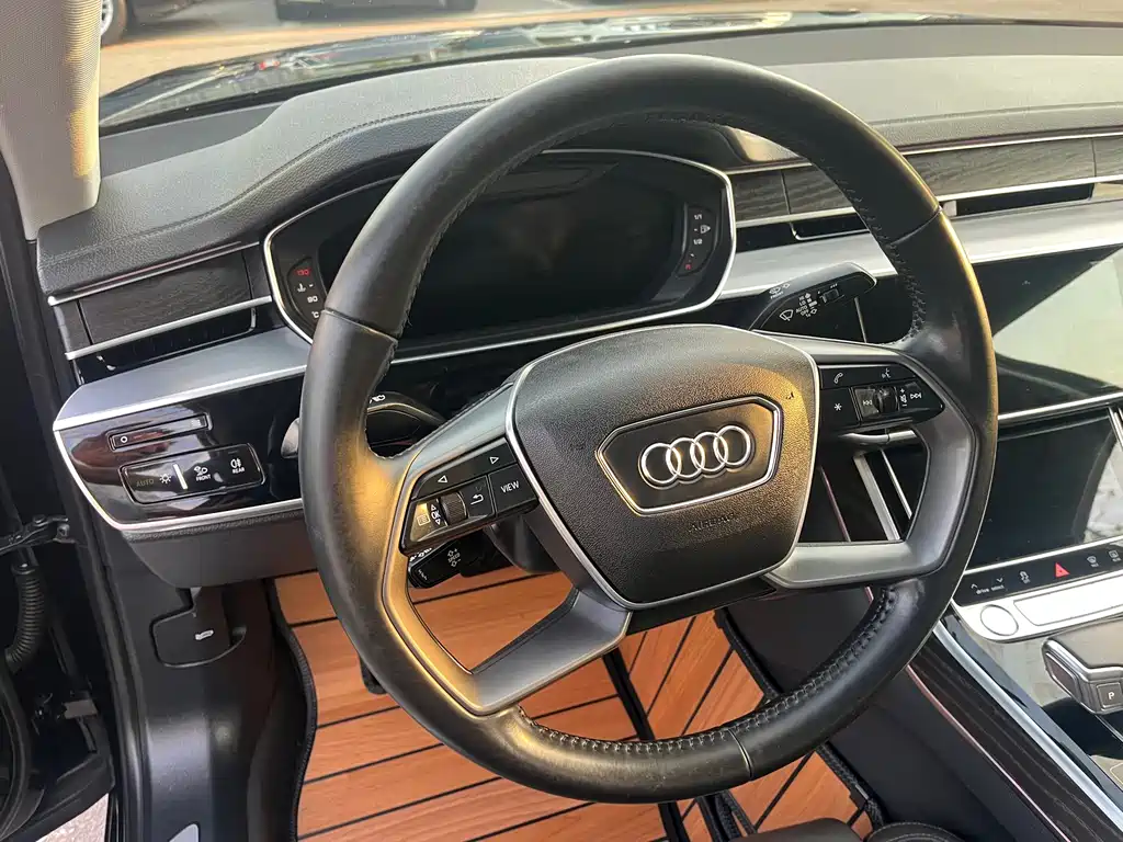 Audi A8 2020 — фото 15
