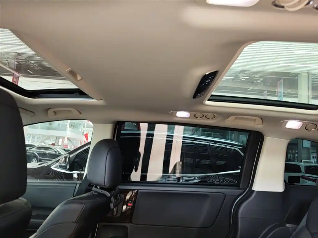 Honda Odyssey 2018 — фото 18