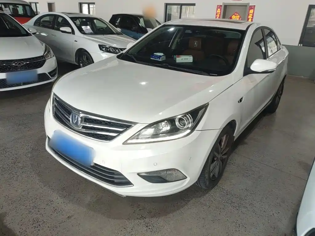 Changan Eado 2017 — фото 1