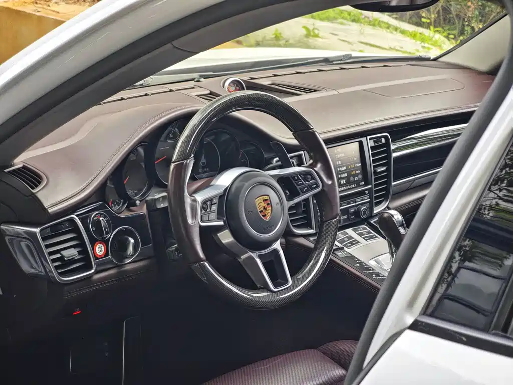 Porsche Panamera 2016 — фото 19