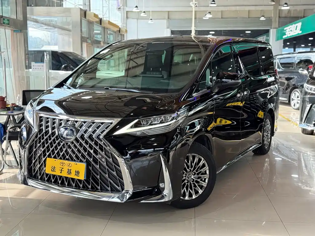 Lexus LM 2020