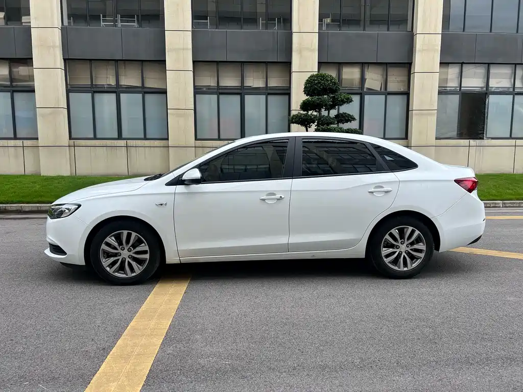 Buick Excelle 2020