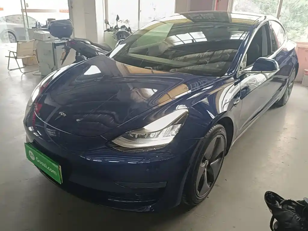 Tesla Model 3 2019 — фото 1