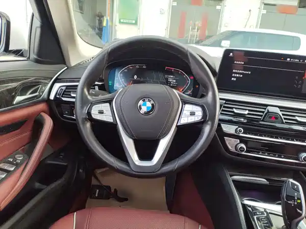 BMW 5 Series 2021