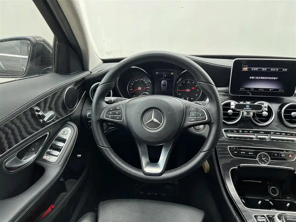 Mercedes-Benz C-Class 2018 — фото 8