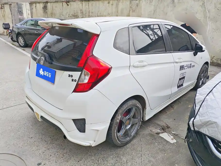 Honda Fit 2015 — фото 3