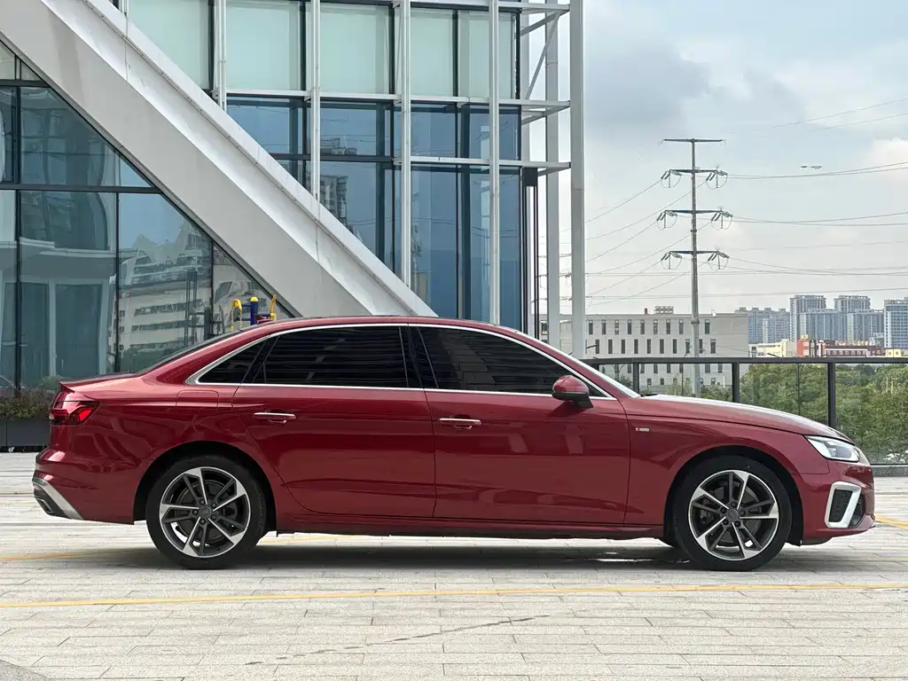 Audi A4L 2020 — фото 16