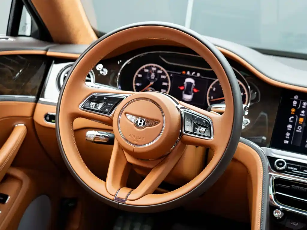 Bentley Flying Spur 2022 — фото 17