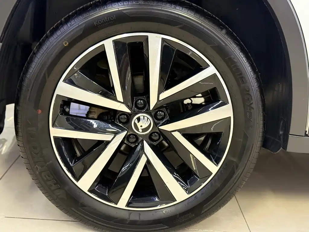 Skoda Kamiq 2023 — фото 25