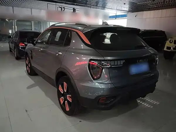 Lynk & Co 01 2020