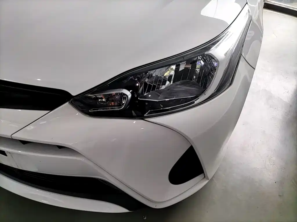 Toyota Yaris L 2019 — фото 24