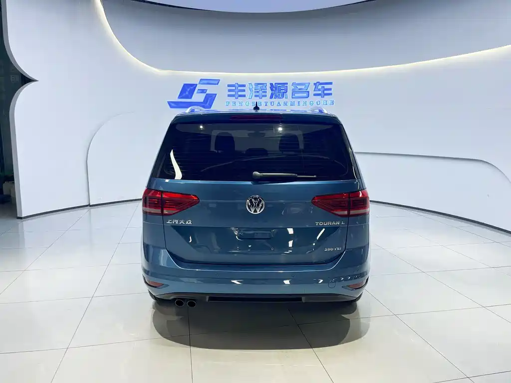 Volkswagen Touran 2019 — фото 4