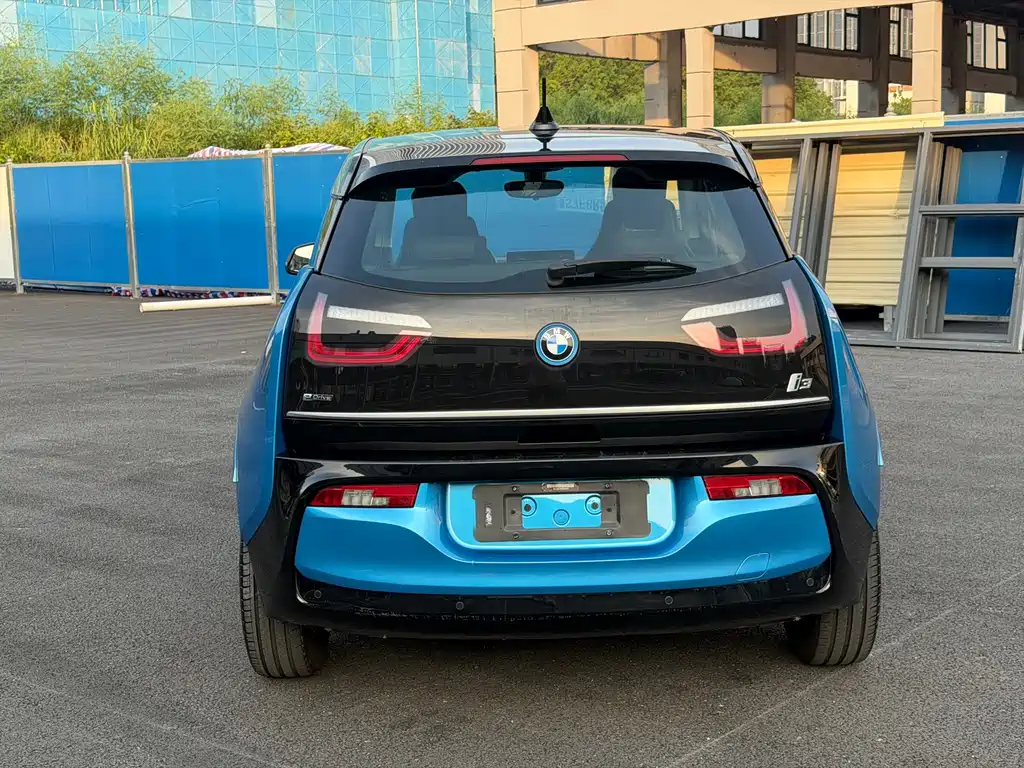 BMW i3 2019 — фото 12