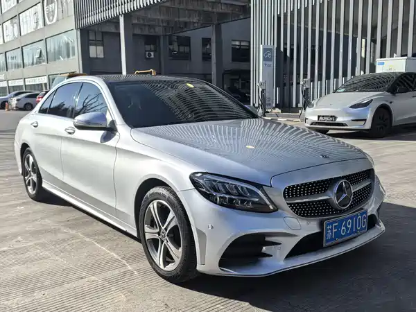 Mercedes-Benz C-Class 2019