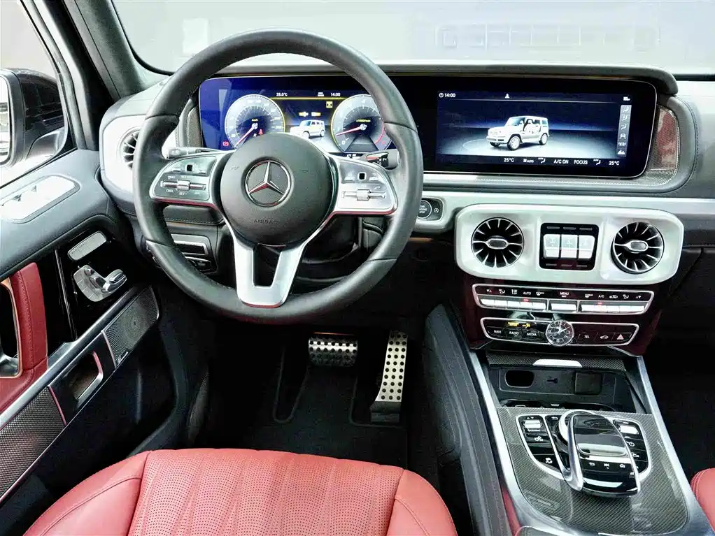 Mercedes-Benz G-Class 2023 — фото 13