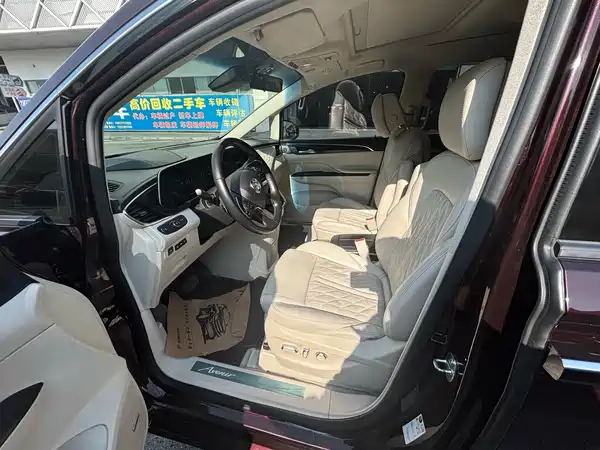 Buick GL8 2020