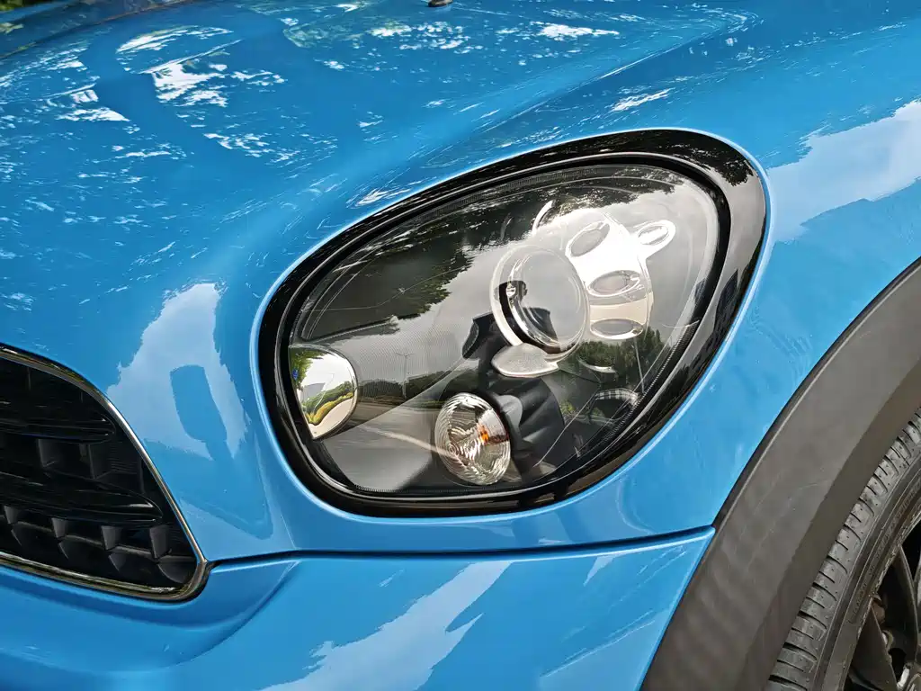 MINI Countryman 2016 — фото 18