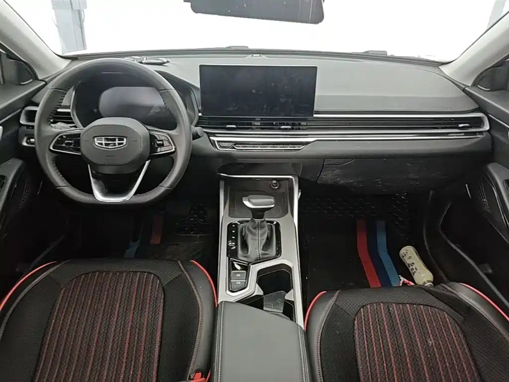 Geely Emgrand 2023 — фото 16