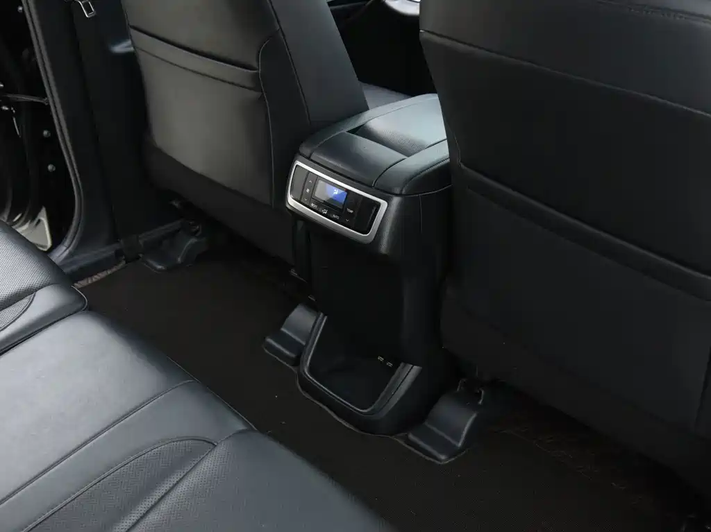 Toyota Highlander 2021 — фото 15