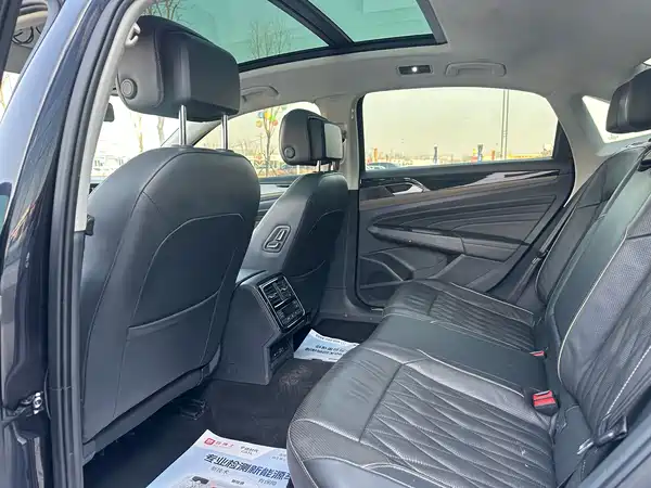 Volkswagen Passat 2021