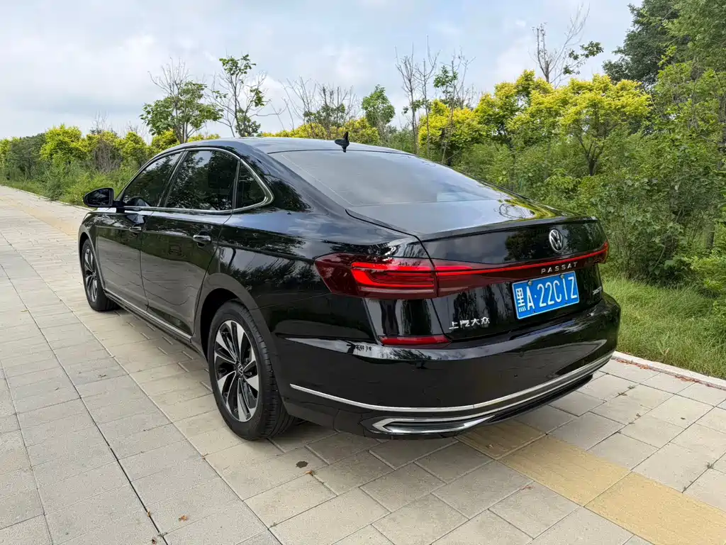 Volkswagen Passat 2022