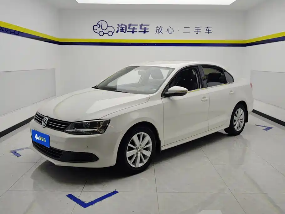 Volkswagen Sagitar 2014