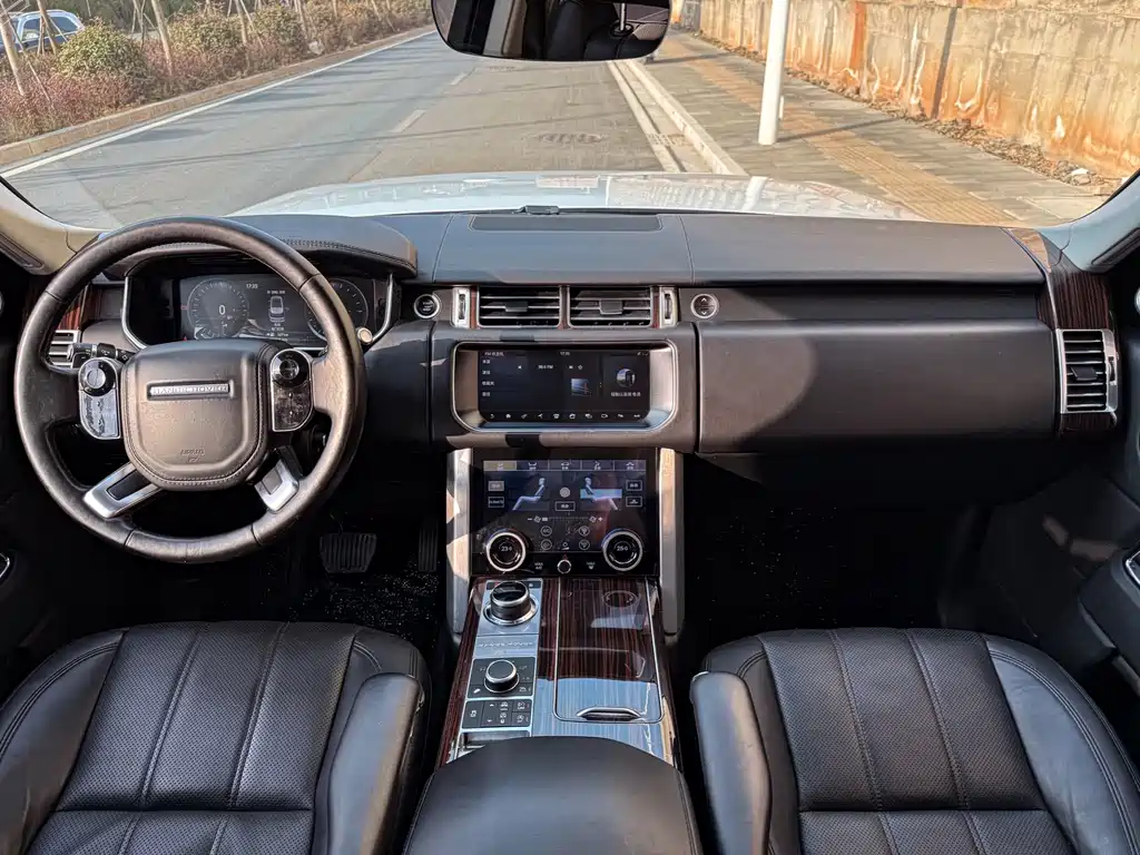 Land Rover Range Rover 2017 — фото 8