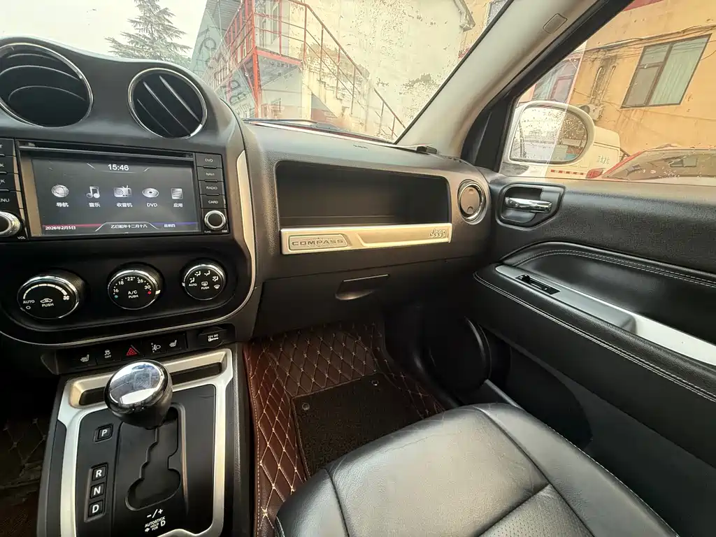 Jeep Compass 2014 — фото 6