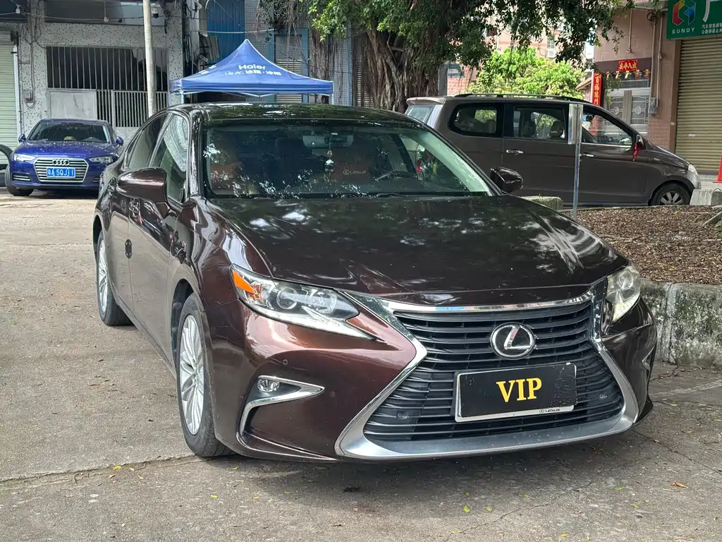 Lexus ES 2018 — фото 3