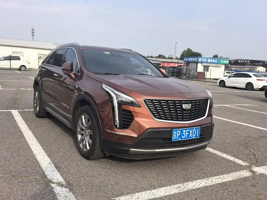 Cadillac XT4 2019 — фото 3