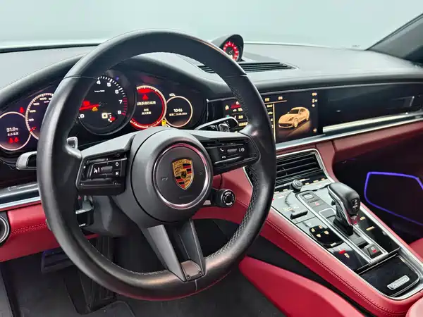 Porsche Panamera 2022