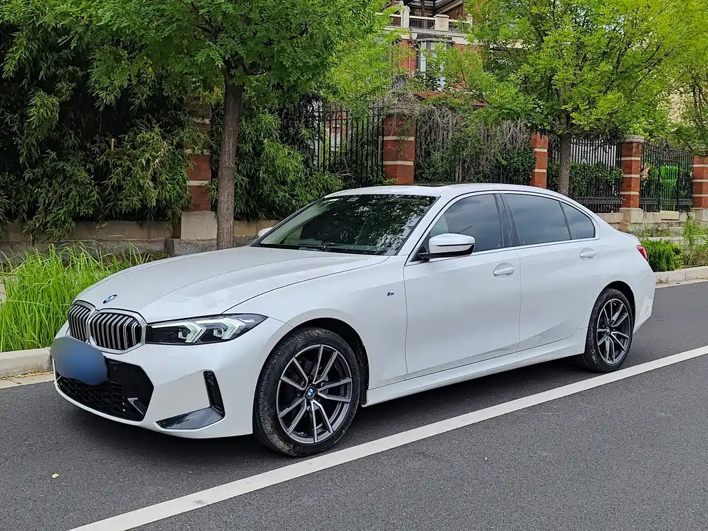 BMW 3 Series 2023