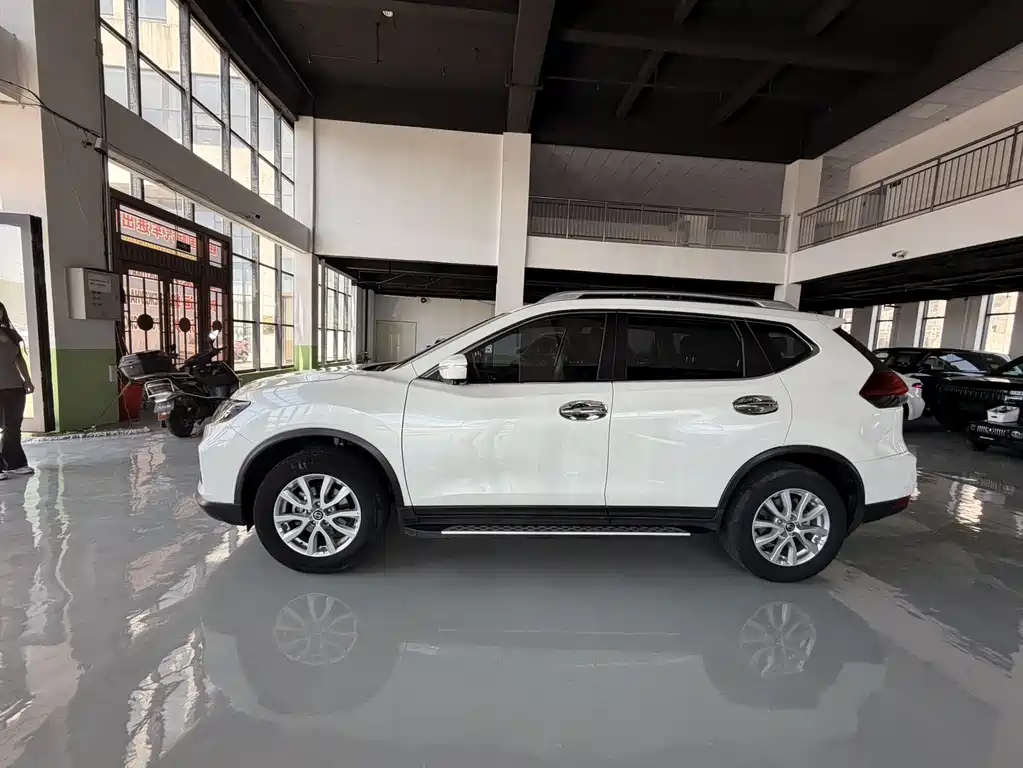 Nissan X-Trail 2023 — фото 4