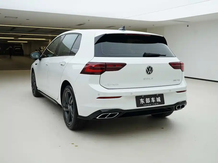 Volkswagen Golf 2024