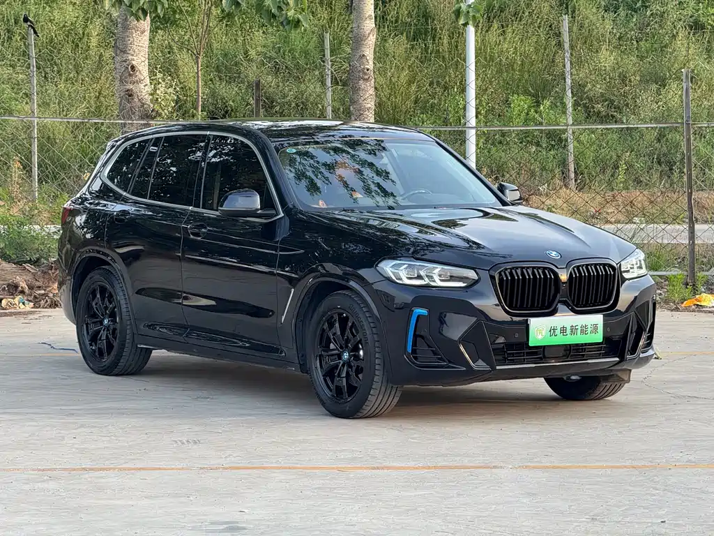 BMW iX3 2022 — фото 3